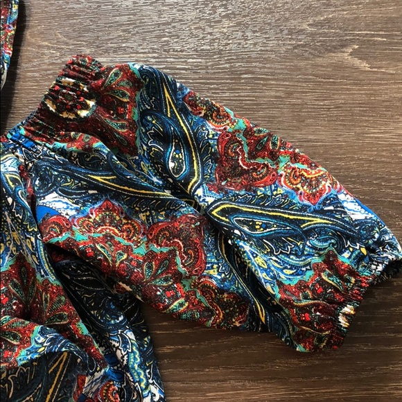 Renee C cold shoulder peasant top, XS, EUC - Picture 3 of 4